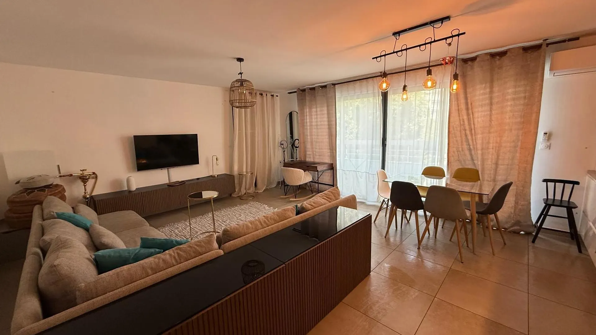 Prado Collection Plage Velodrome مارسيليا